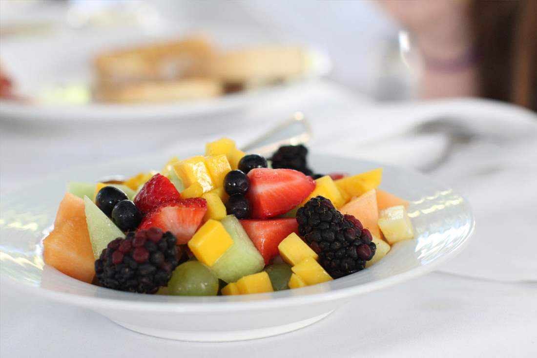 Delicious fresh fruit plate